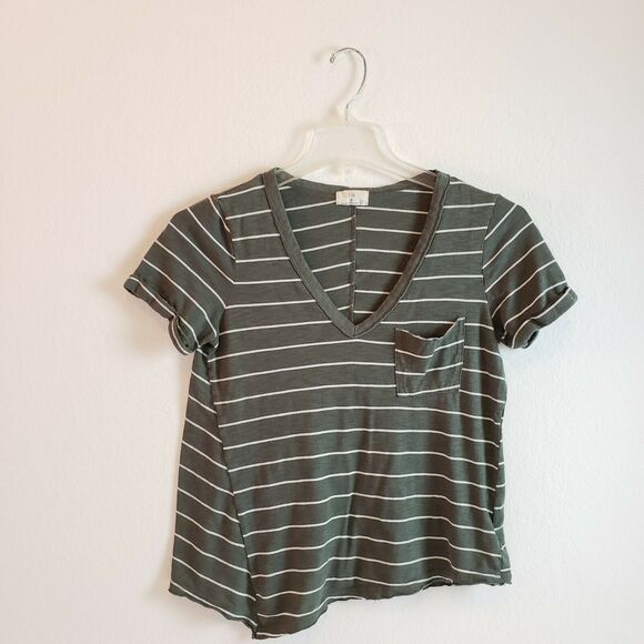 T.La Anthropologie Pocket Tee T-Shirt V-Neck Cuffed Green Riley Asymmetrical XS - Picture 1 of 8